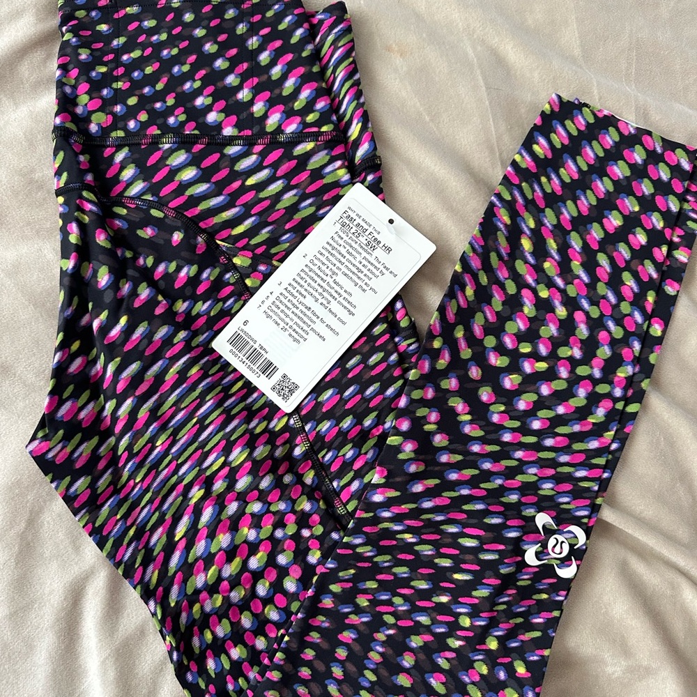 Lululemon Athletica Black and Pink Leggings Dynamic Design